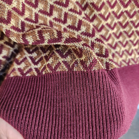 Zara Burgundy and Cream V-Neck Sweater - Picture 6 of 8